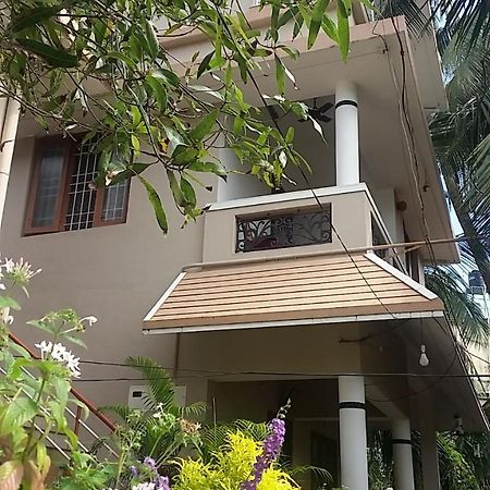 Kevins Placid Homestay Kochi Exterior foto
